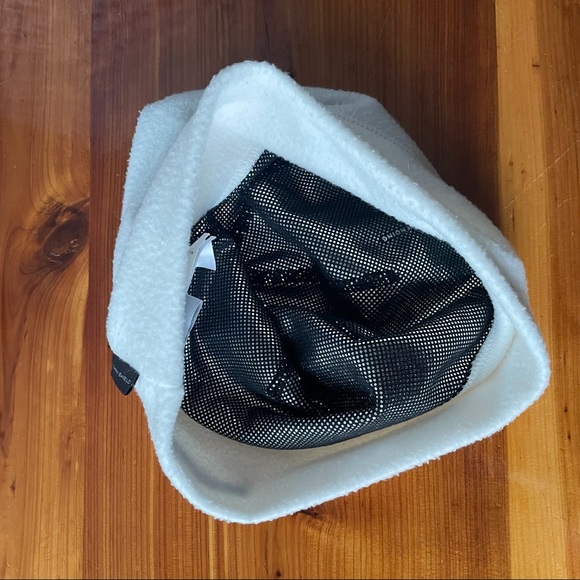 Columbia Sportswear White Winter Fleece Hat - Picture 3 of 5